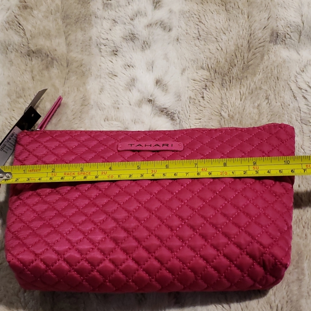 NWT -Tahari Pink Quilted Cosmetic Bag & Essentials - Picture 4 of 7